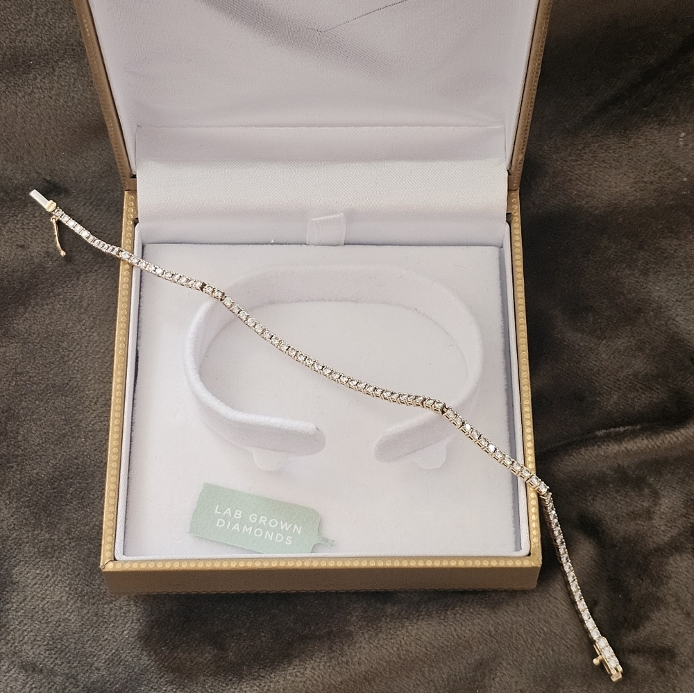 2ct 10K Lab Grown Diamond Bracelet
